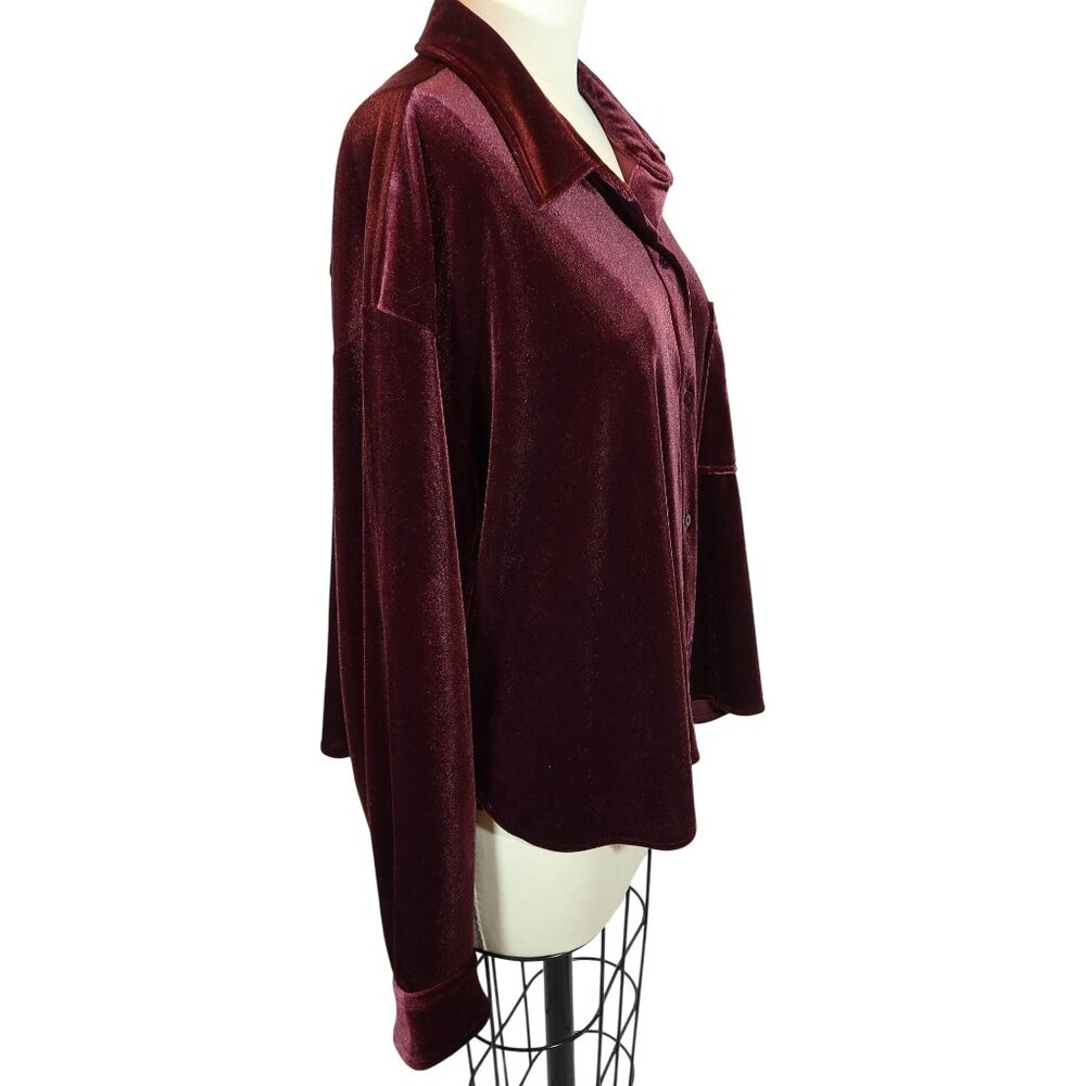 OLD NAVY Burgundy Velvet The Cropped Shirt Button Up Size XL NWT Holiday Festive - Picture 3 of 9